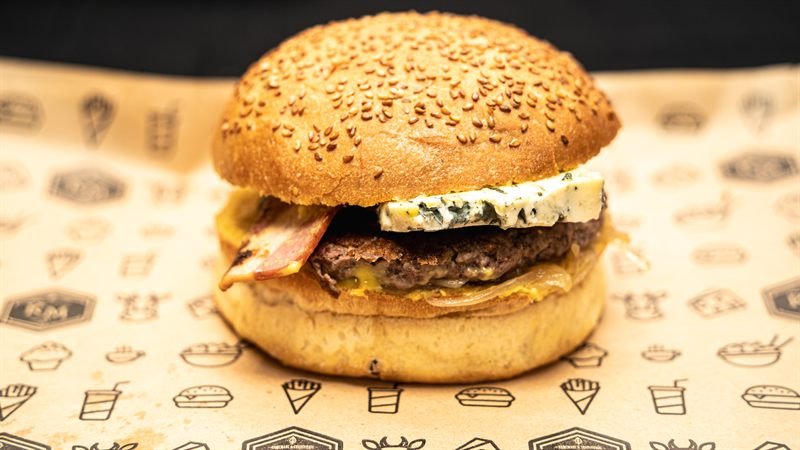 L'Auvergnat, burger au bleu d'Auvergne et bacon